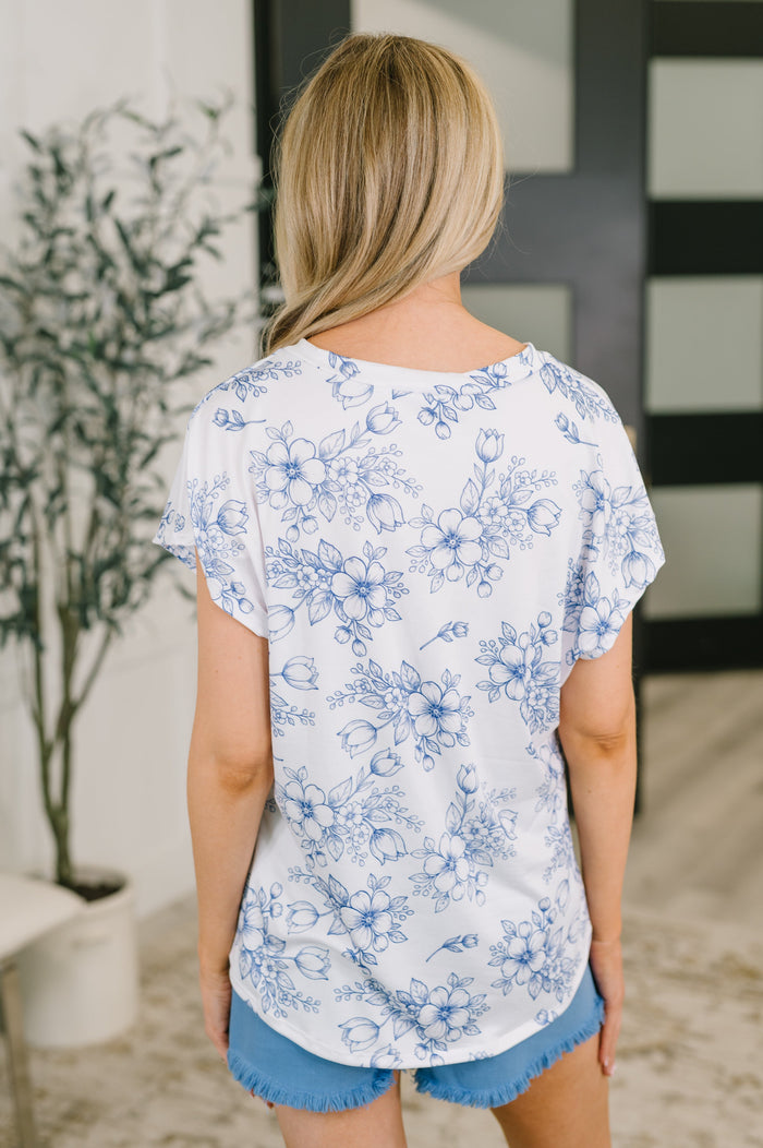 Down Right Delicate V-Neck Floral Top – alternate view 5