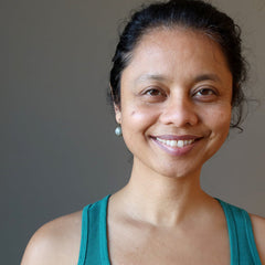 sheila of satin crystals wearing labradorite leverback earrings