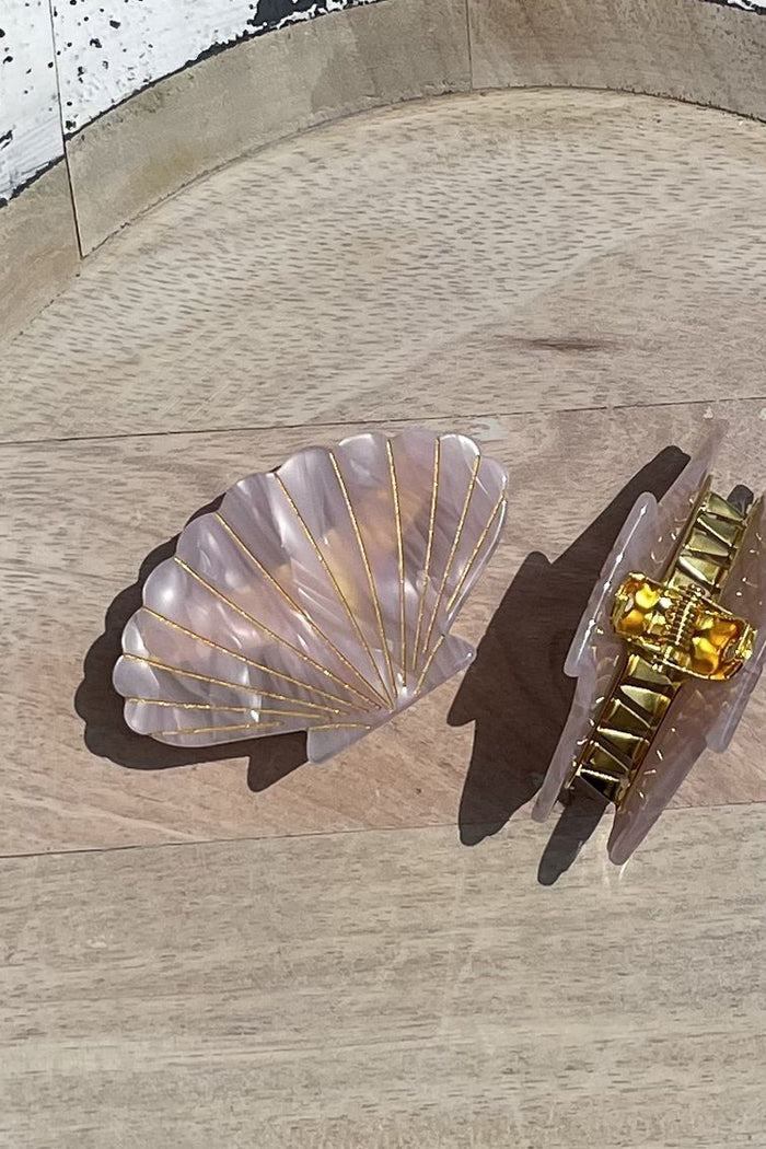 Large Seashell Hair Claw